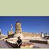 Fort Al-Fahidi zbudowany w 1799 w., jest najstarszym budynkiem w Dubaju. Dzisiaj mieści się tu Muzeum Dubaju.